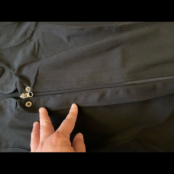 Jockey - Woman’s black track suit. 2 pieces, both size M. - Picture 8 of 10